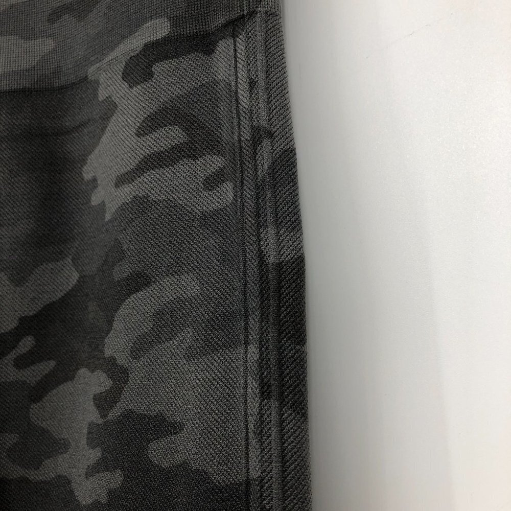 Spanx Look At Me Now cropped Leggings in Sage green / grey Camo size 1X - Picture 11 of 16
